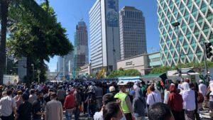 ubagprpvvnxgblamfad0 Massa Aksi Reuni PA 212 bergerak ke arah Jalan Sudirman, Kamis (2/12). Foto: Nugroho GN/kumparan